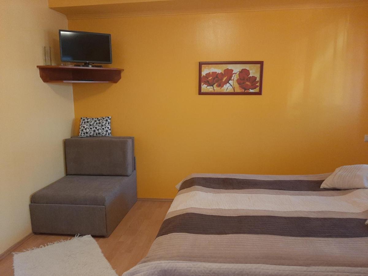 גיולה Aqua Apartman מראה חיצוני תמונה