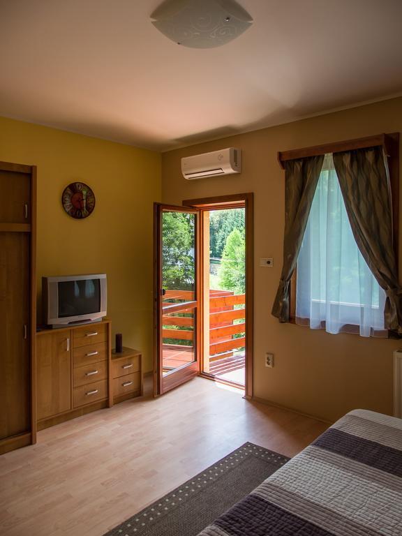גיולה Aqua Apartman חדר תמונה