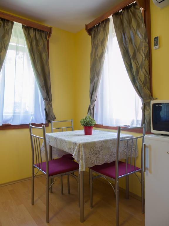 גיולה Aqua Apartman מראה חיצוני תמונה