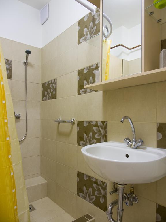 גיולה Aqua Apartman מראה חיצוני תמונה