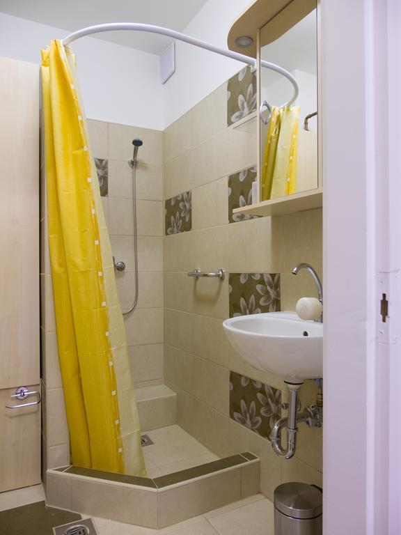 גיולה Aqua Apartman מראה חיצוני תמונה