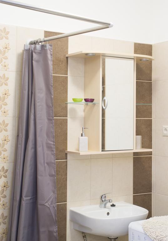 גיולה Aqua Apartman חדר תמונה