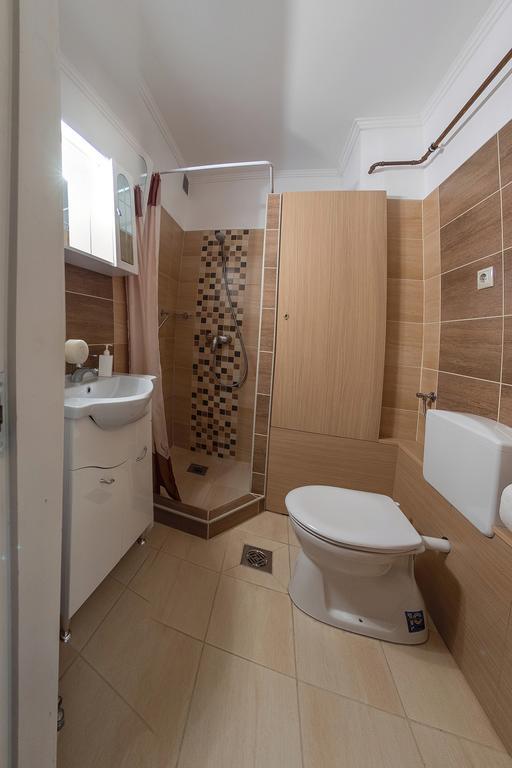 גיולה Aqua Apartman מראה חיצוני תמונה