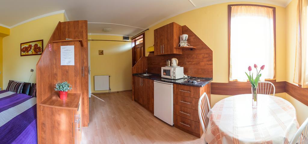 גיולה Aqua Apartman מראה חיצוני תמונה