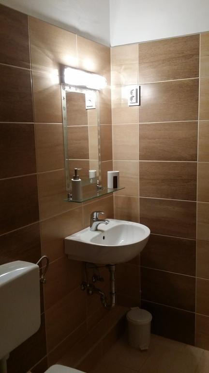 גיולה Aqua Apartman מראה חיצוני תמונה